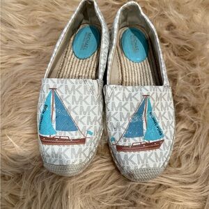 Michael Kors Gray and Blue Sailboat Slippers